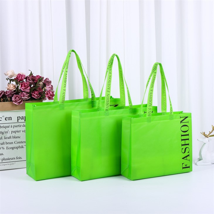 Non Woven Clothing Bag suppliers